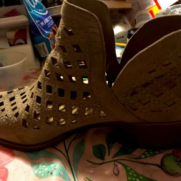 Target dresss booties - Picture 4 of 7